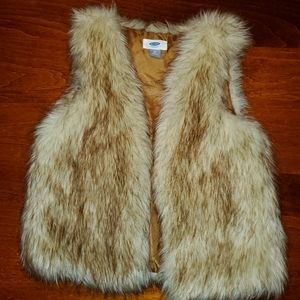 Old Navy Fur Vest Size M 8